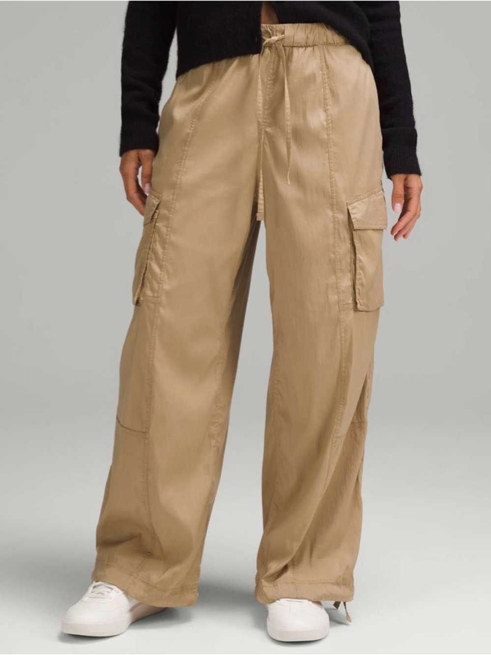 LULULEMON • Lightweight Adjustable Mid-Rise Cargo Pant Filbert Tan Large